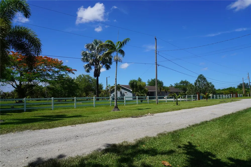 21217 SW 160 ST Miami, FL 33187