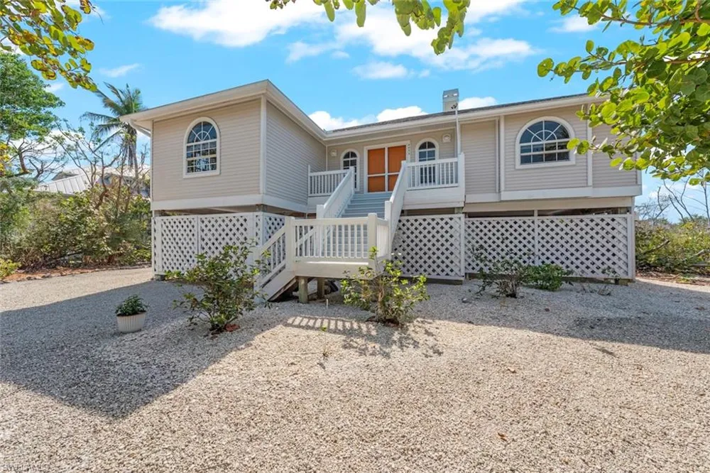 4534 Bowen Bayou Road Sanibel, FL 33957