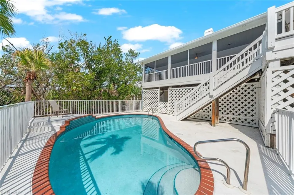 4534 Bowen Bayou Road Sanibel, FL 33957