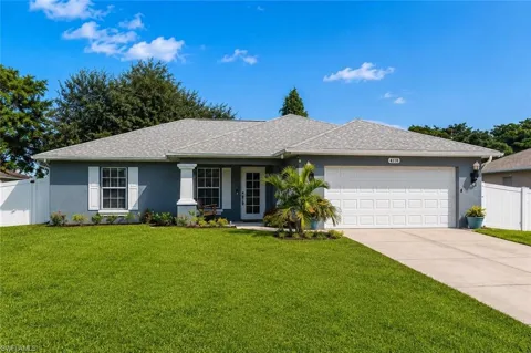 4118 NE 20th Place