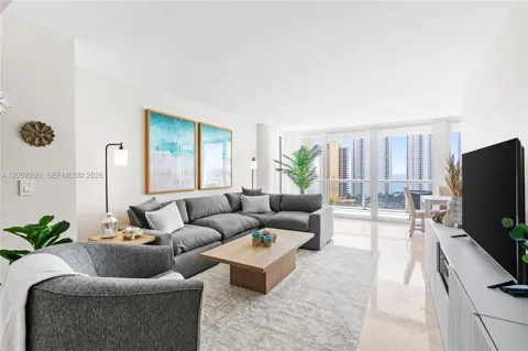 16500 Collins Ave #1752