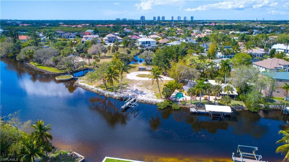 27201 Del Lane Bonita Springs, FL 34135