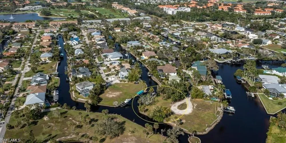 27201 Del Lane Bonita Springs, FL 34135