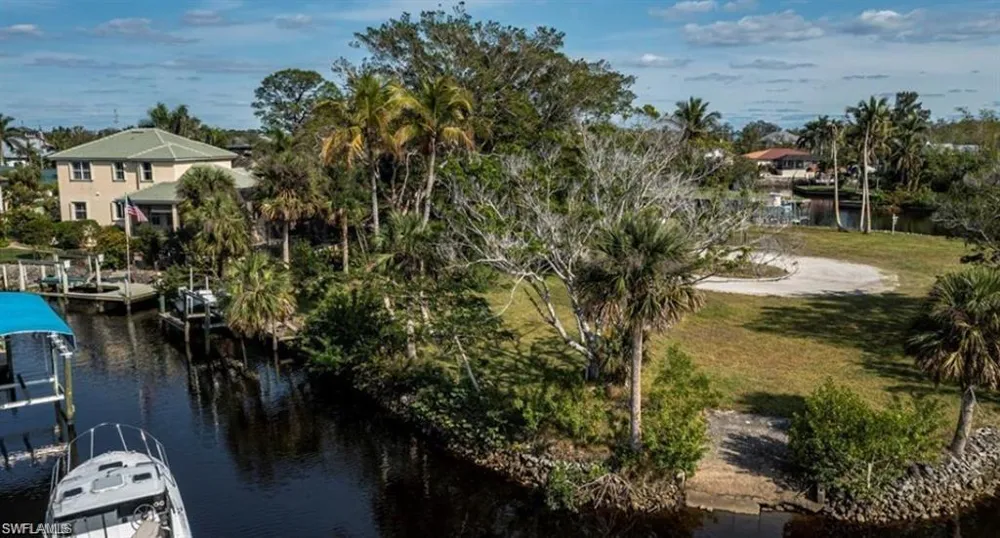 27201 Del Lane Bonita Springs, FL 34135