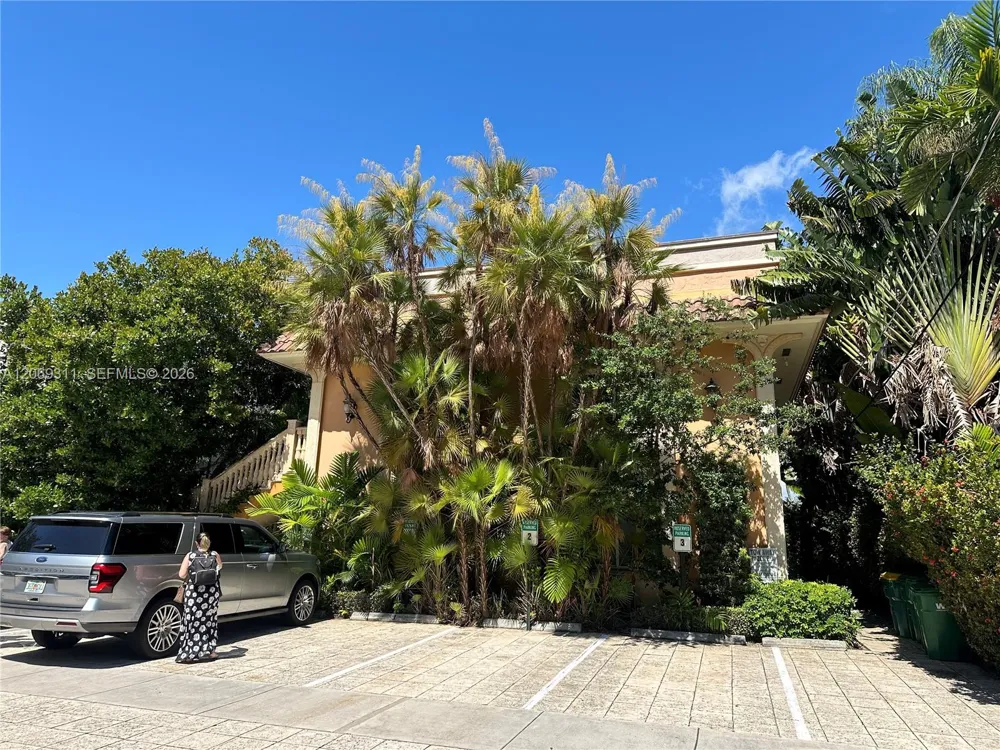 65 Hendricks Isle Fort Lauderdale, FL 33301
