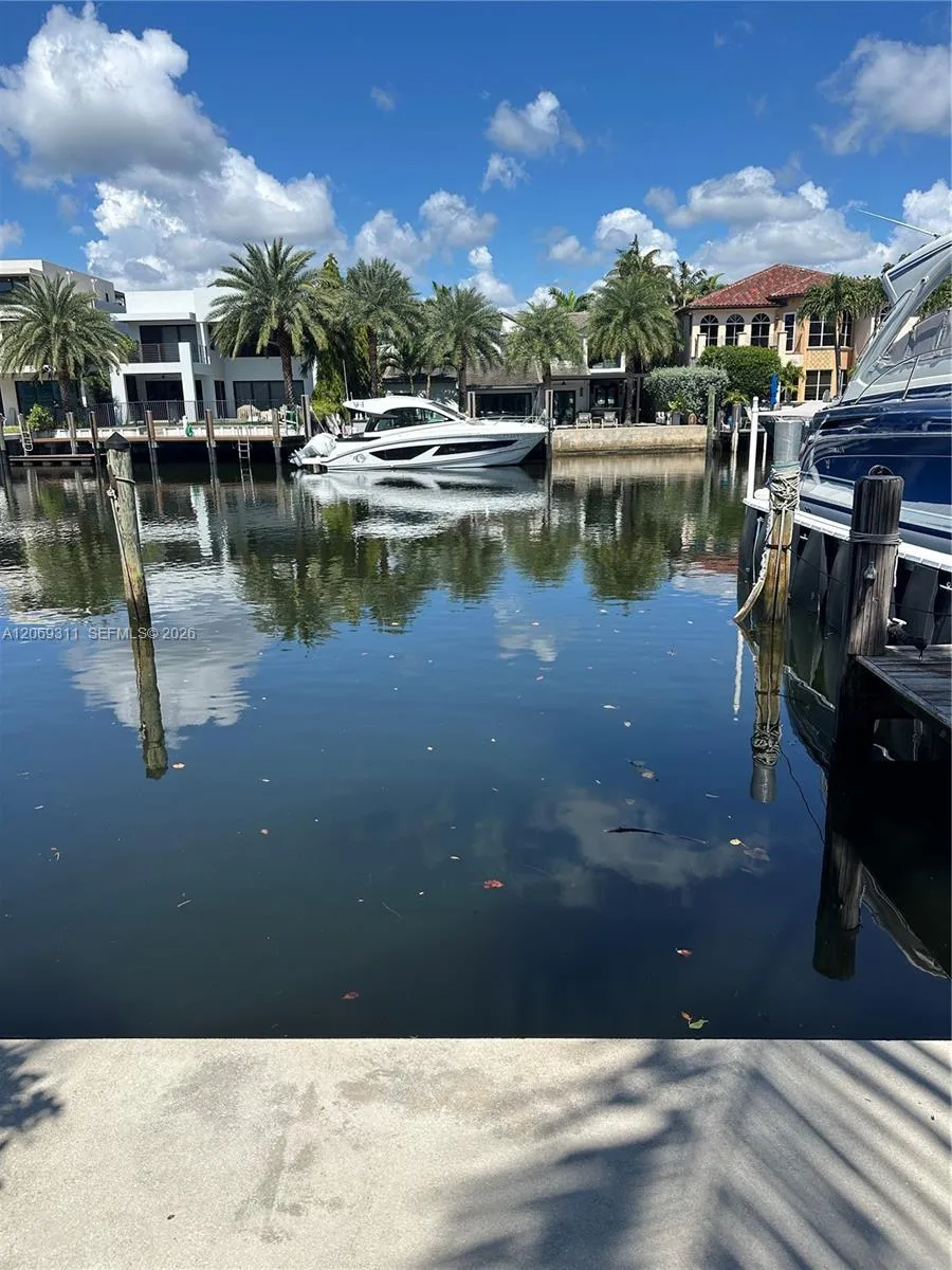 65 Hendricks Isle Fort Lauderdale, FL 33301