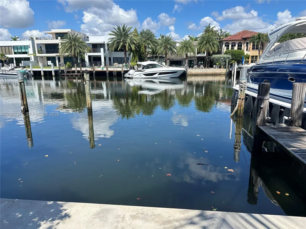 65 Hendricks Isle Fort Lauderdale, FL 33301