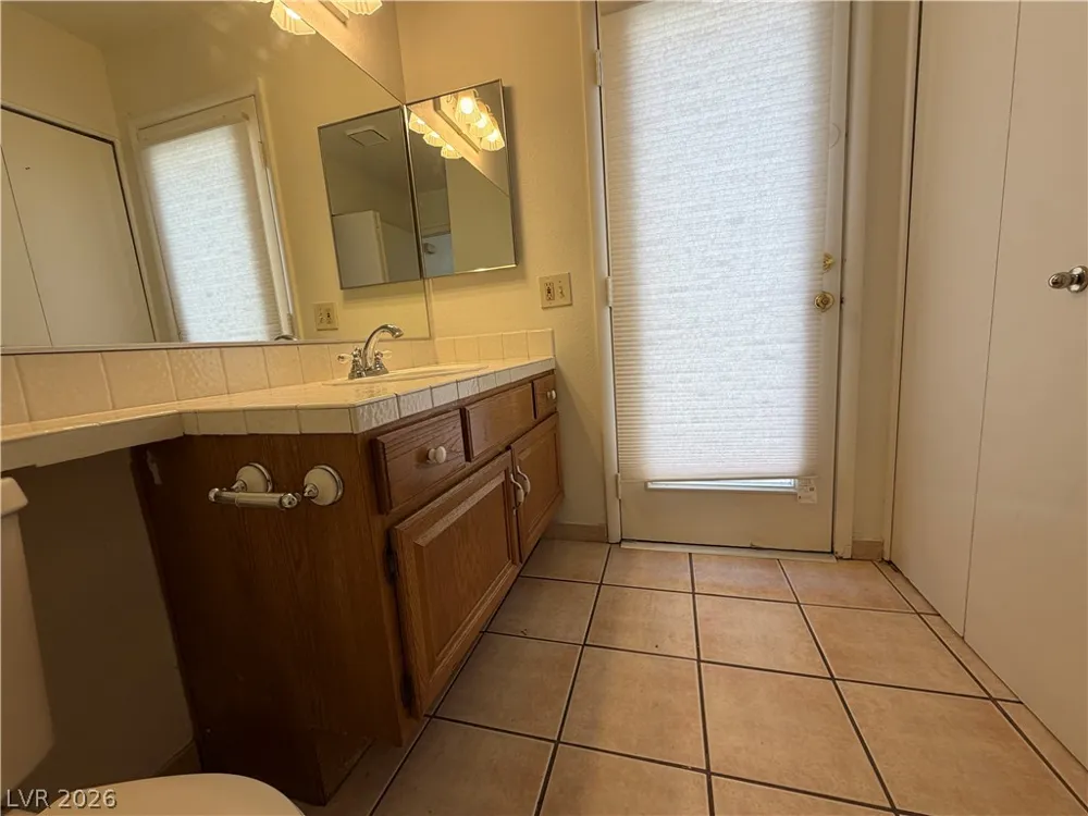 9509 Swan Bay Drive Las Vegas, NV 89117