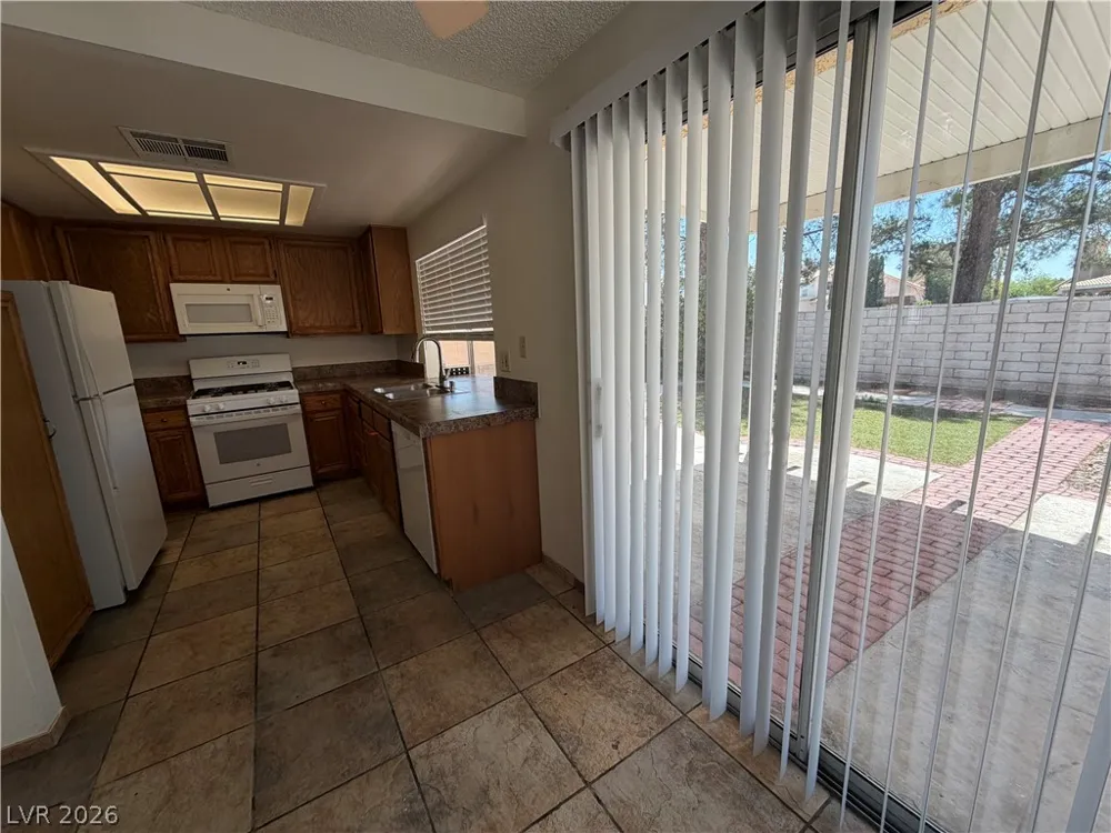 9509 Swan Bay Drive Las Vegas, NV 89117
