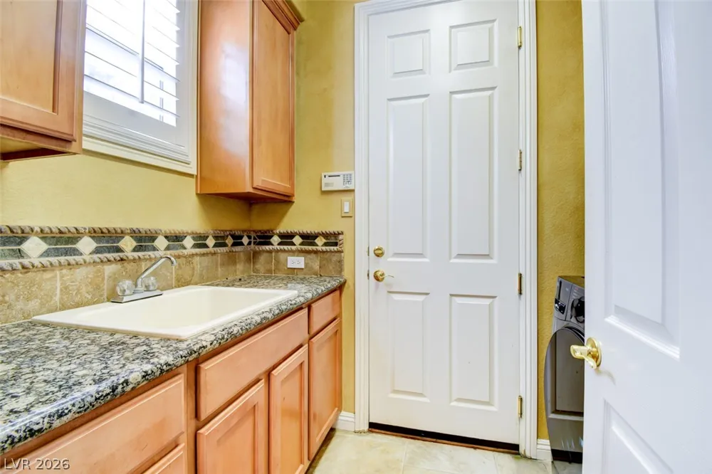 3380 Saddlebrook Street Las Vegas, NV 89141