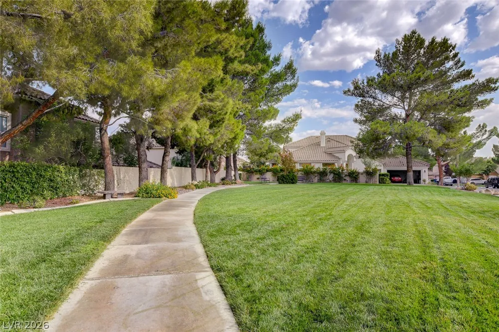9240 Pitching Wedge Drive Las Vegas, NV 89134