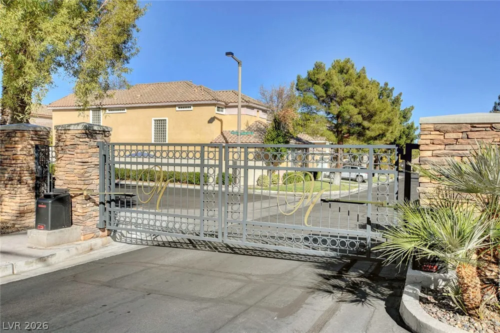 9240 Pitching Wedge Drive Las Vegas, NV 89134