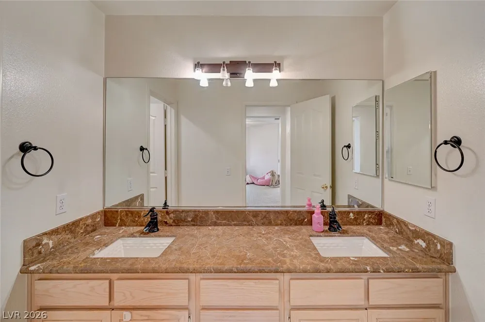 9240 Pitching Wedge Drive Las Vegas, NV 89134