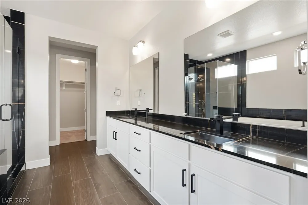 8445 Great Outdoors Street Las Vegas, NV 89166