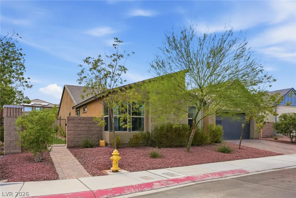8445 Great Outdoors Street Las Vegas, NV 89166