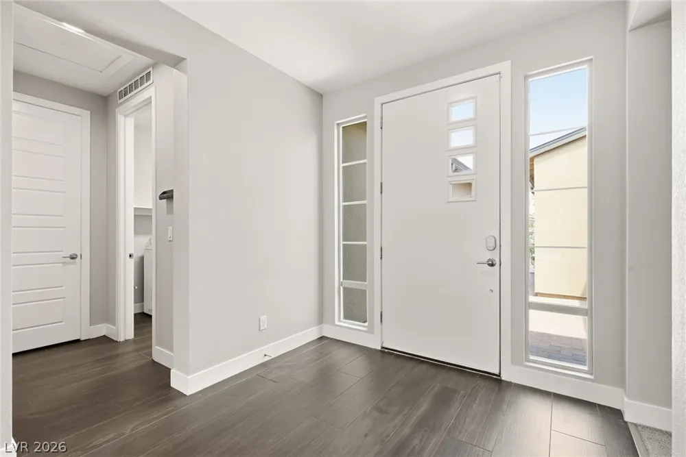 8445 Great Outdoors Street Las Vegas, NV 89166