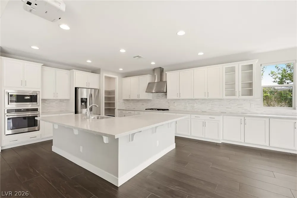 8445 Great Outdoors Street Las Vegas, NV 89166