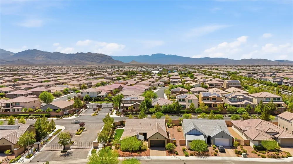 8445 Great Outdoors Street Las Vegas, NV 89166