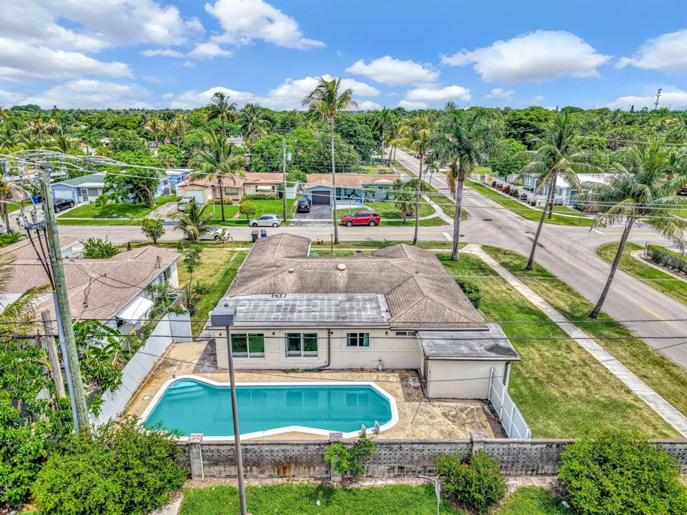 3300 NW 32nd Street Lauderdale Lakes, FL 33309