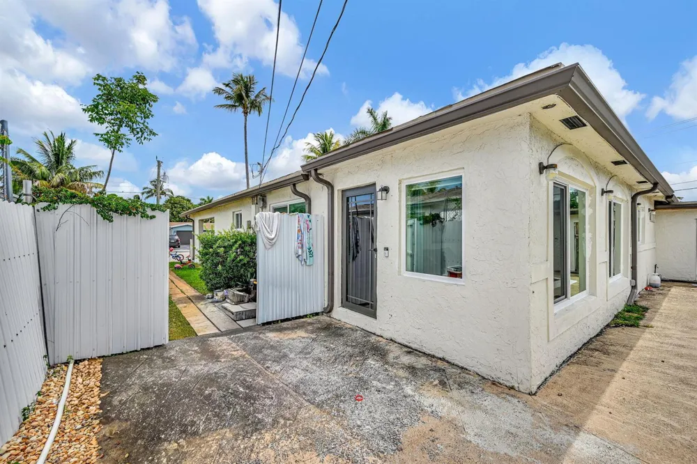 3300 NW 32nd Street Lauderdale Lakes, FL 33309
