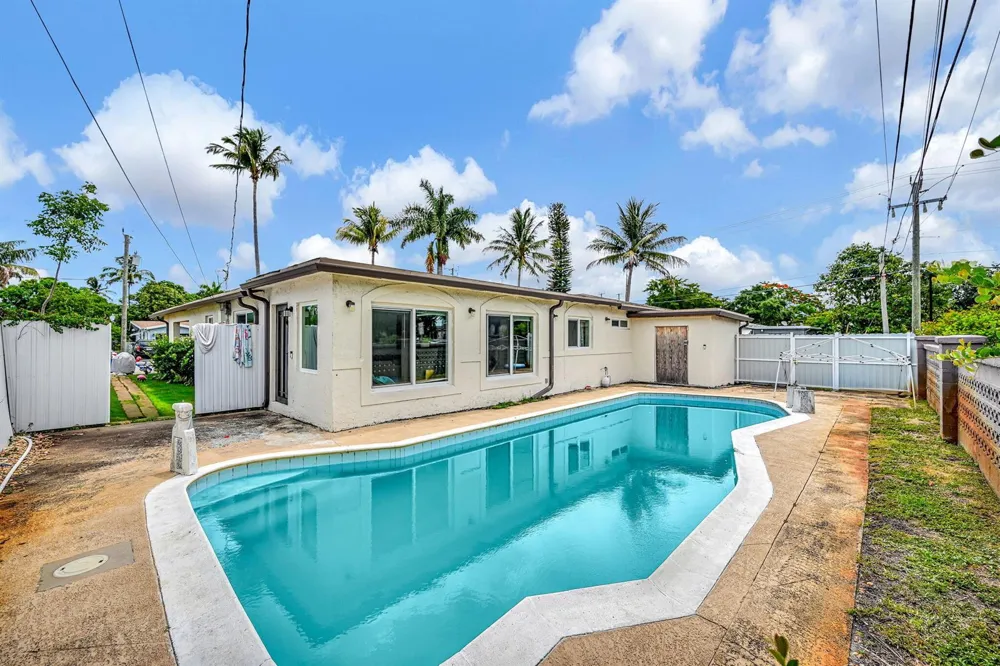 3300 NW 32nd Street Lauderdale Lakes, FL 33309