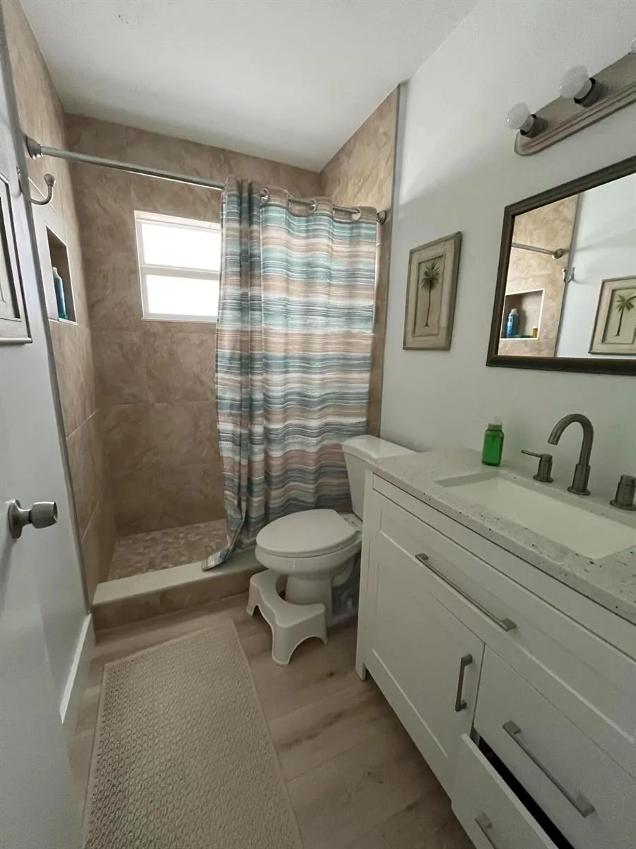 2737 NE 28TH STREET #9W Lighthouse Point, FL 33064