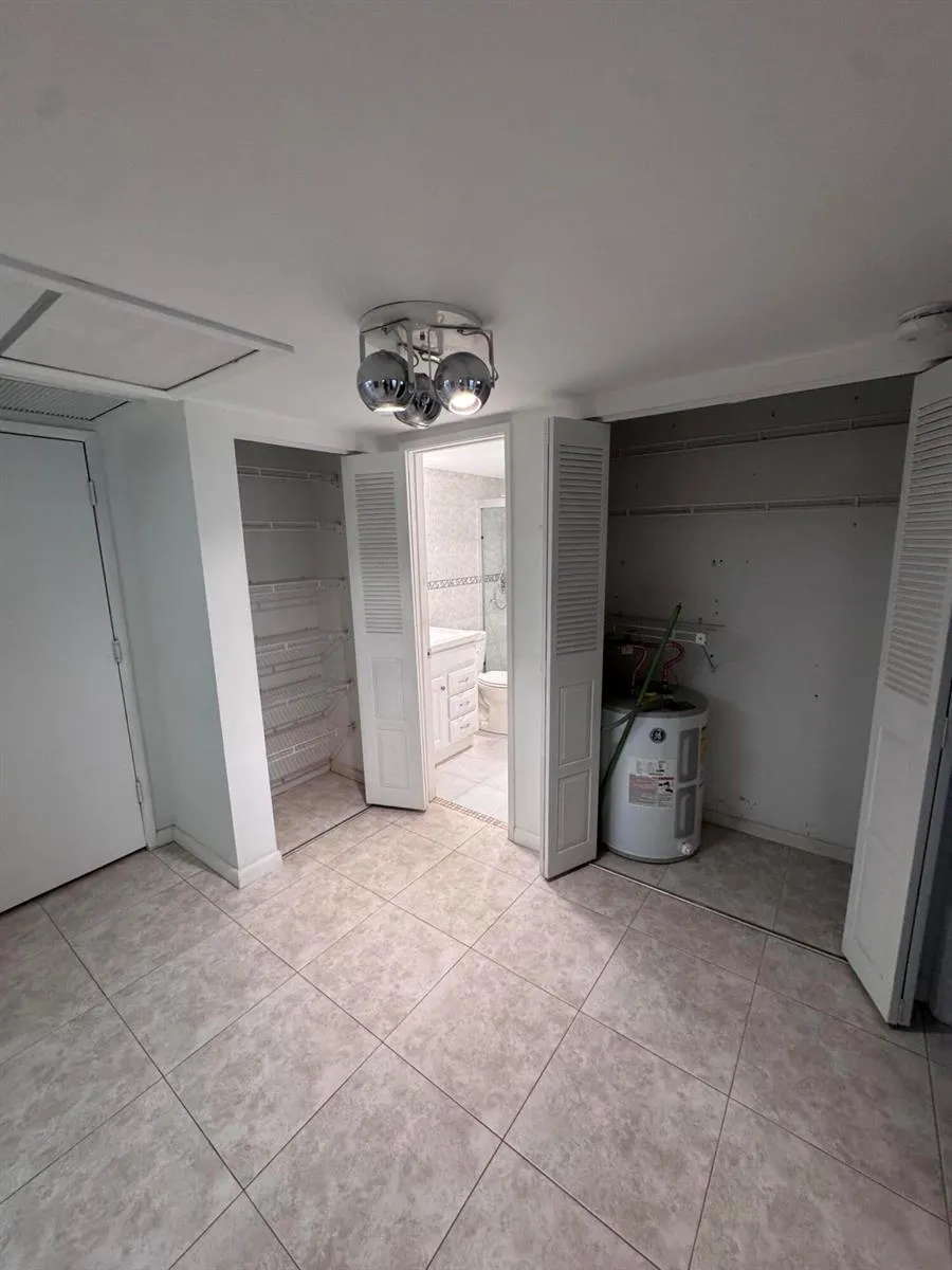 5660 SW 3rd Place #105 Margate, FL 33068