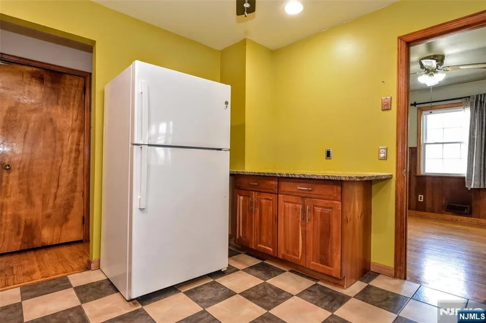 419 Main Avenue Wood Ridge, NJ 07075