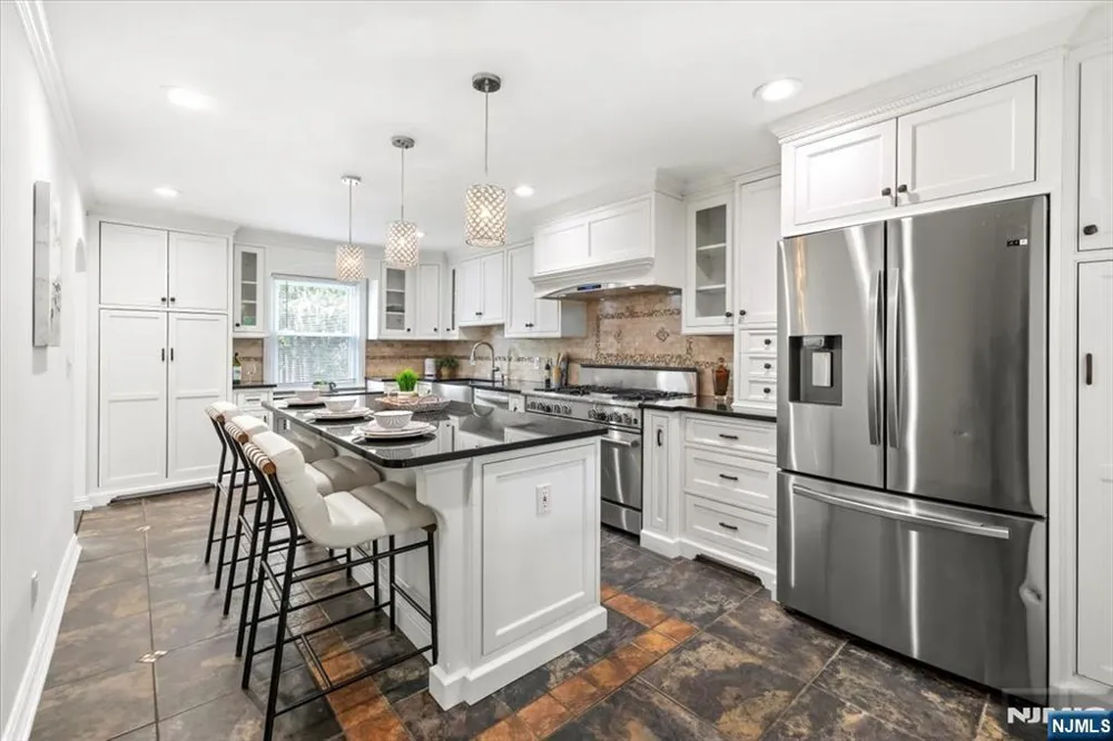 778 Oak Avenue River Edge, NJ 07661