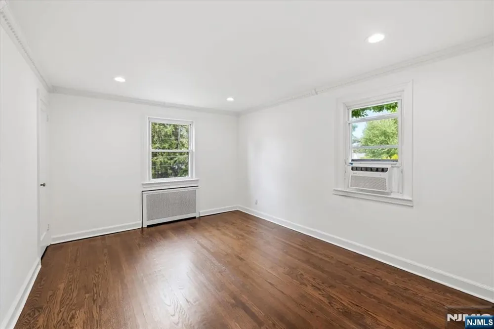 778 Oak Avenue River Edge, NJ 07661
