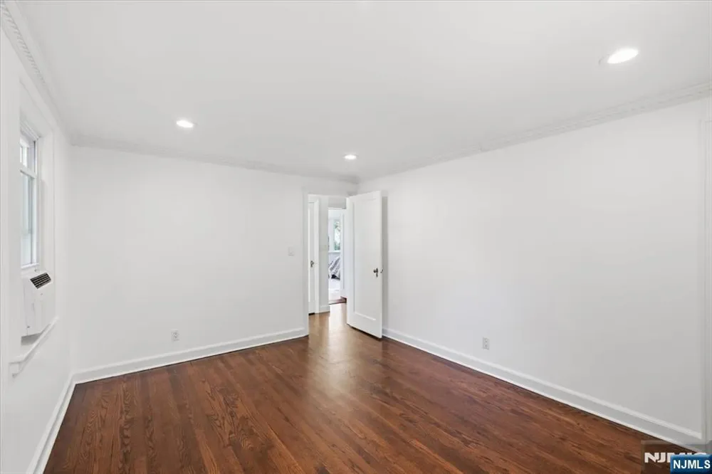 778 Oak Avenue River Edge, NJ 07661