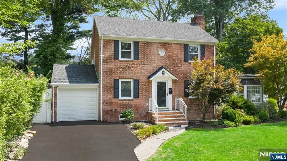 778 Oak Avenue River Edge, NJ 07661
