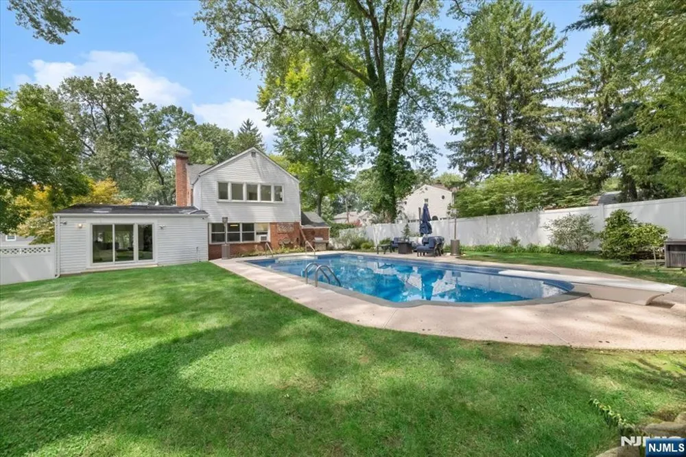 778 Oak Avenue River Edge, NJ 07661