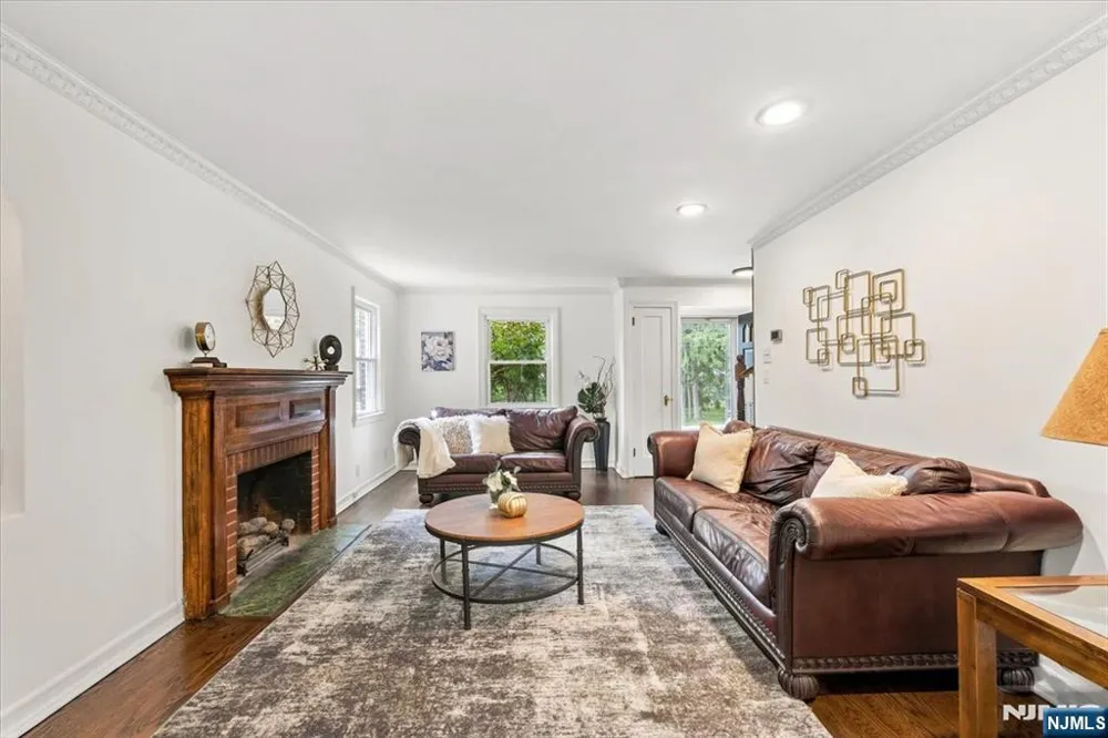 778 Oak Avenue River Edge, NJ 07661