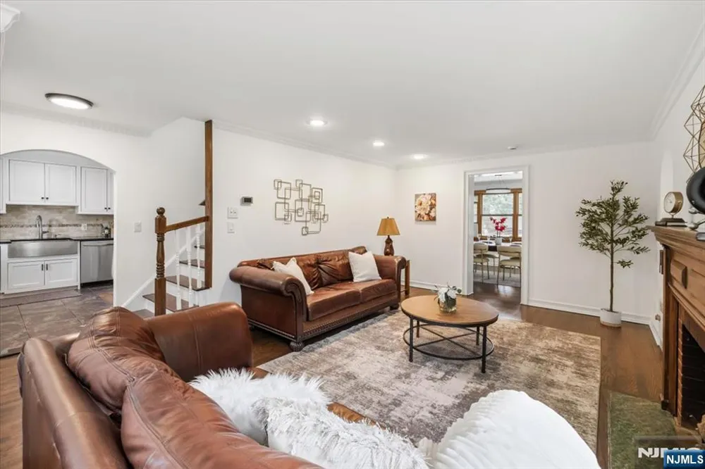 778 Oak Avenue River Edge, NJ 07661