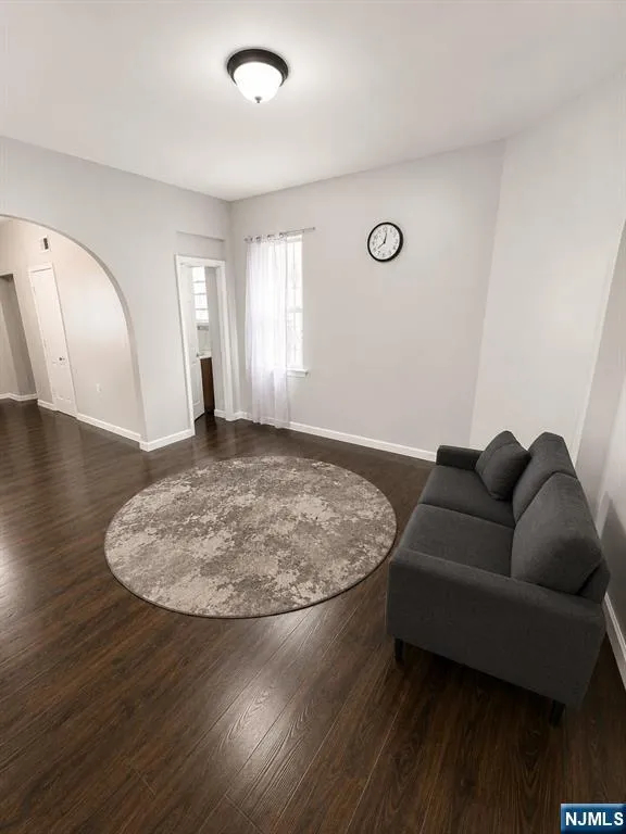 279 N 6th Street Newark, NJ 07107