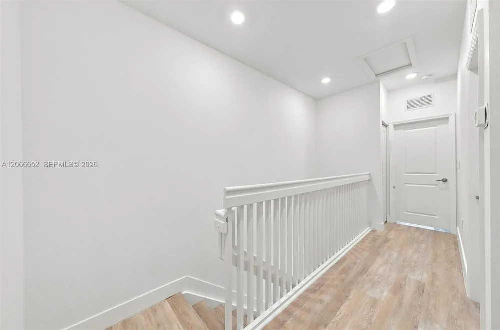 10018 SW 228th Ter Miami, FL 33190