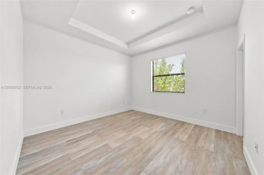 10018 SW 228th Ter Miami, FL 33190
