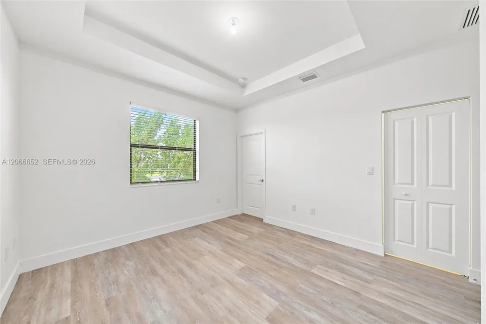 10018 SW 228th Ter Miami, FL 33190