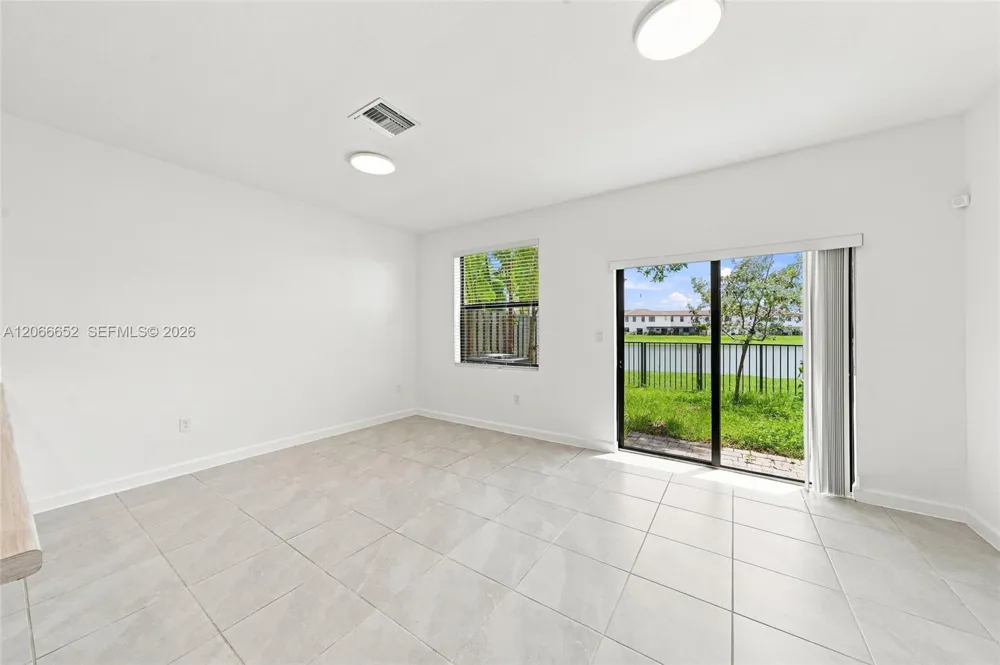 10018 SW 228th Ter Miami, FL 33190
