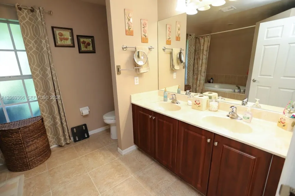 1098 Mission LN Other City - In The State Of Florida, FL 33935
