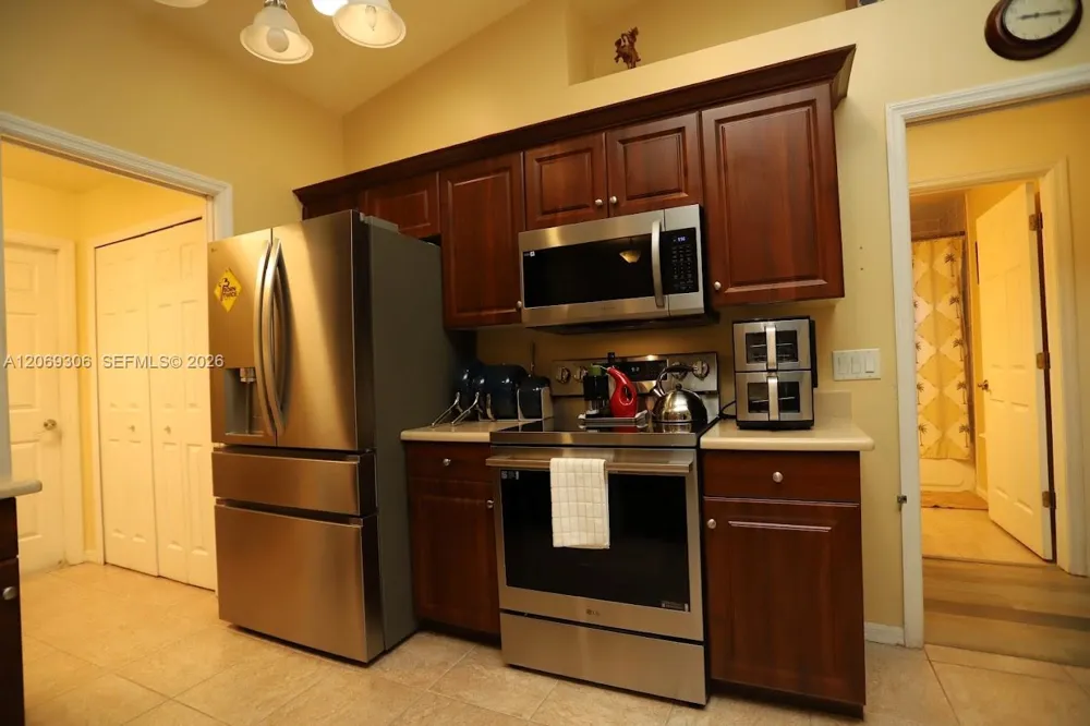 1098 Mission LN Other City - In The State Of Florida, FL 33935