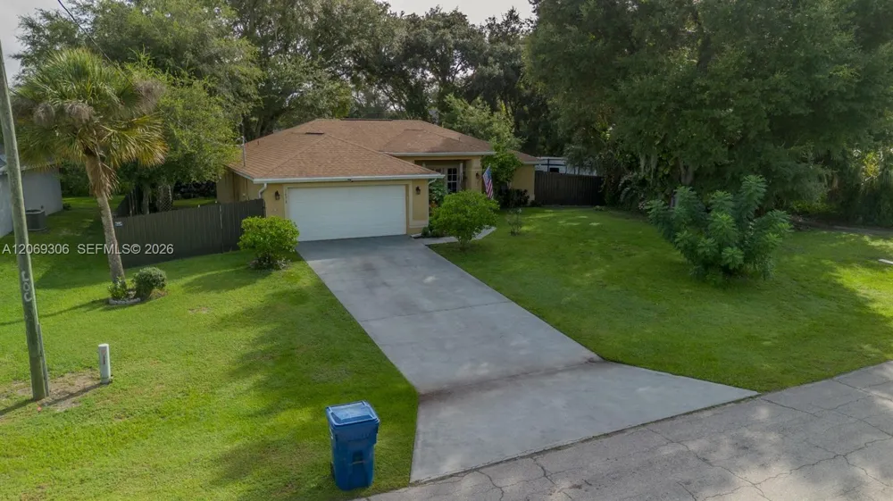 1098 Mission LN Other City - In The State Of Florida, FL 33935