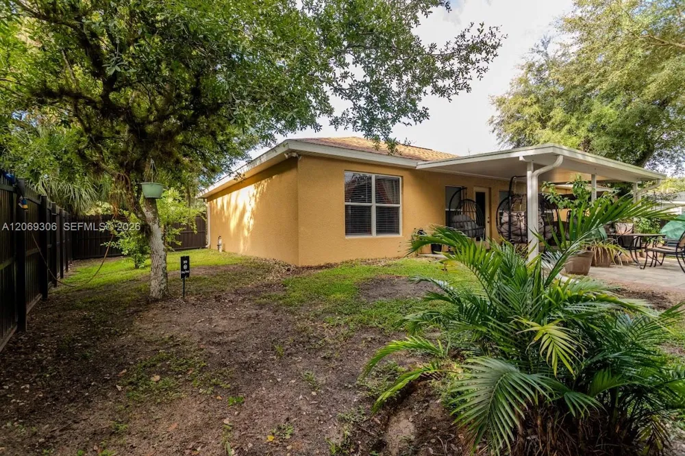 1098 Mission LN Other City - In The State Of Florida, FL 33935