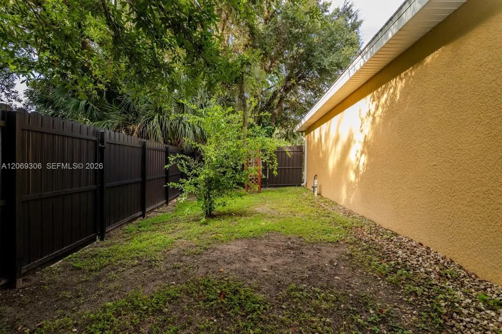 1098 Mission LN Other City - In The State Of Florida, FL 33935