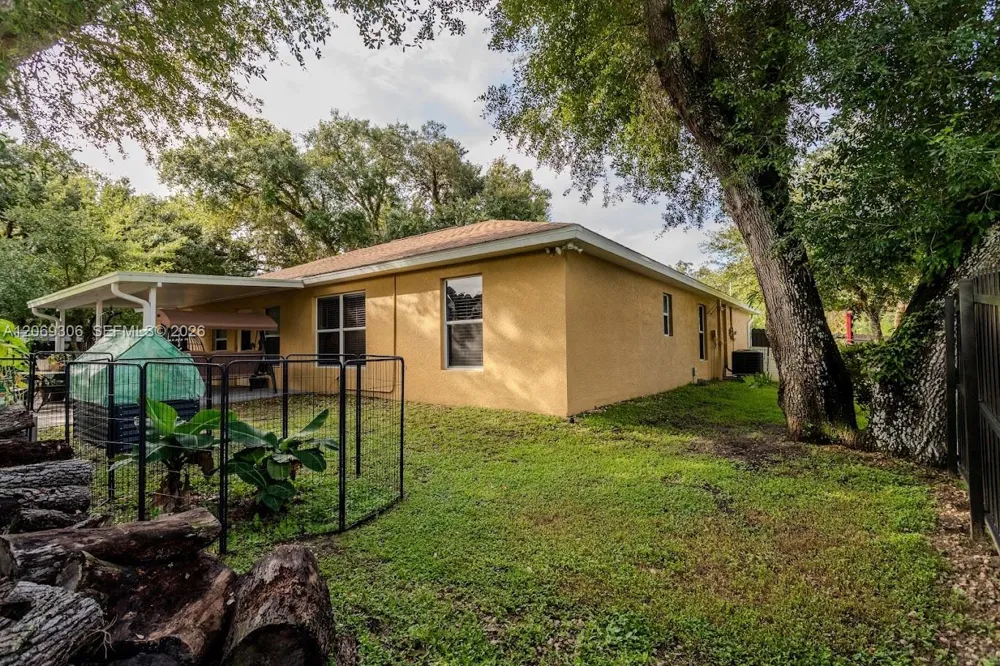 1098 Mission LN Other City - In The State Of Florida, FL 33935