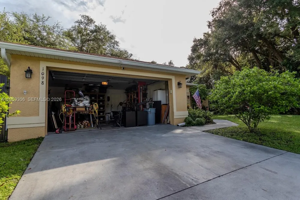 1098 Mission LN Other City - In The State Of Florida, FL 33935