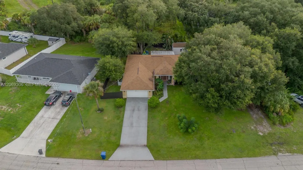 1098 Mission LN Other City - In The State Of Florida, FL 33935