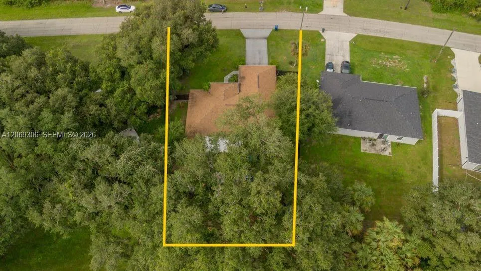 1098 Mission LN Other City - In The State Of Florida, FL 33935