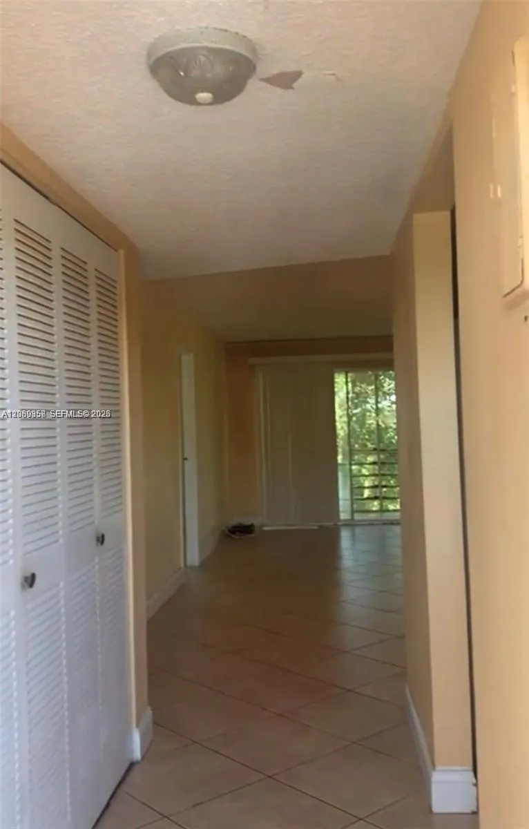 8380 Sands Point Blvd #J308 Tamarac, FL 33321
